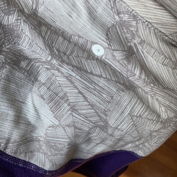 Rare lululemon Extra-Long Scuba Hoodie! - Picture 3 of 4